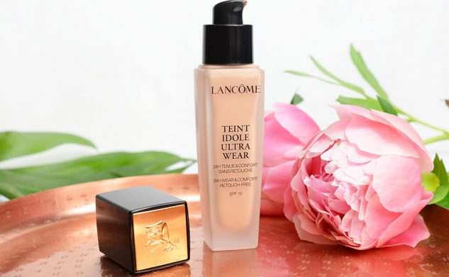 Zoom sur le fond de teint Teint Idole Ultra Wear de Lancôme !