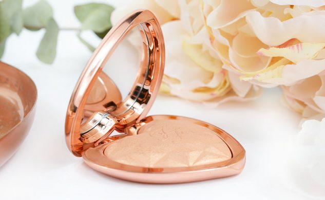 Le nouvel highlighter Love Light de Too Faced !