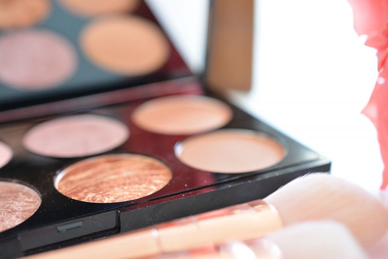 ultra blush palette makeup revolution